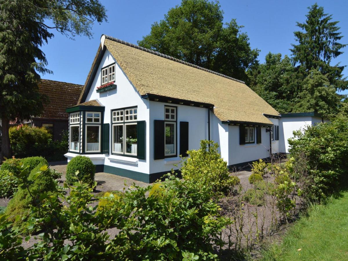 Near The Drents Friese Wold Hébergement de vacances *